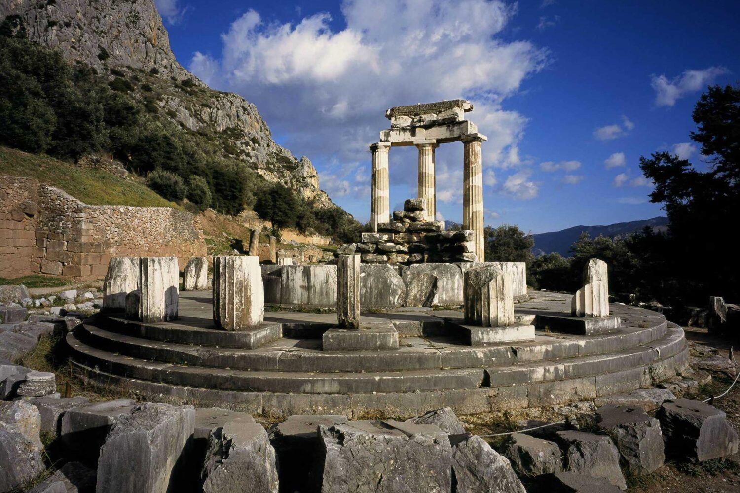 Delphi-Greece-private-tour