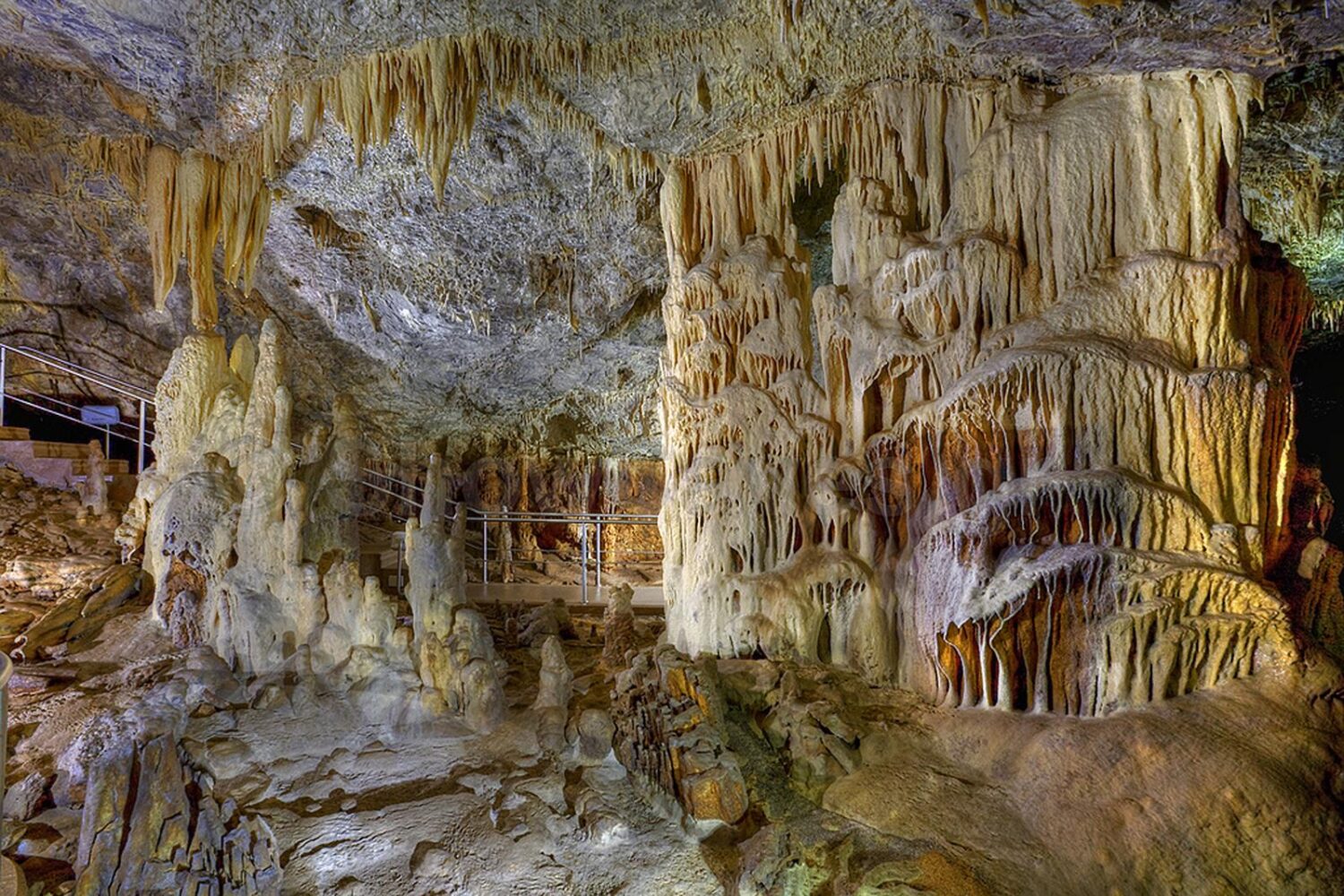 Kapsia Caves